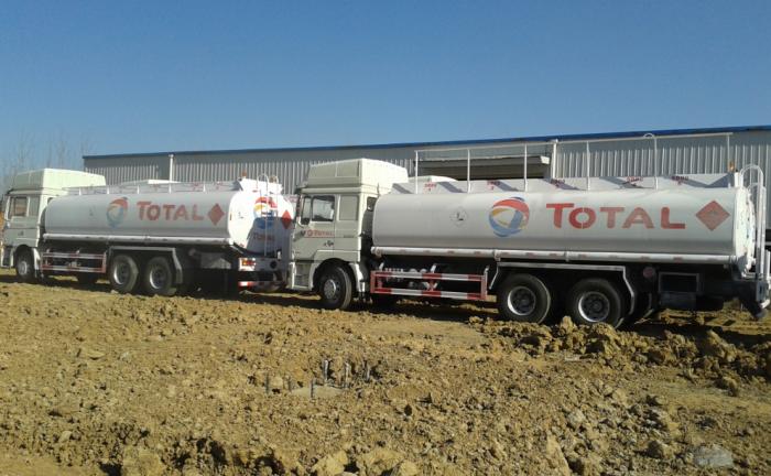  SHACMAN 25000 Liters Fuel Tanker Truck